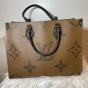 🔥LIKE NEW💕LV Otg Mm Reversible Complete Inclusion